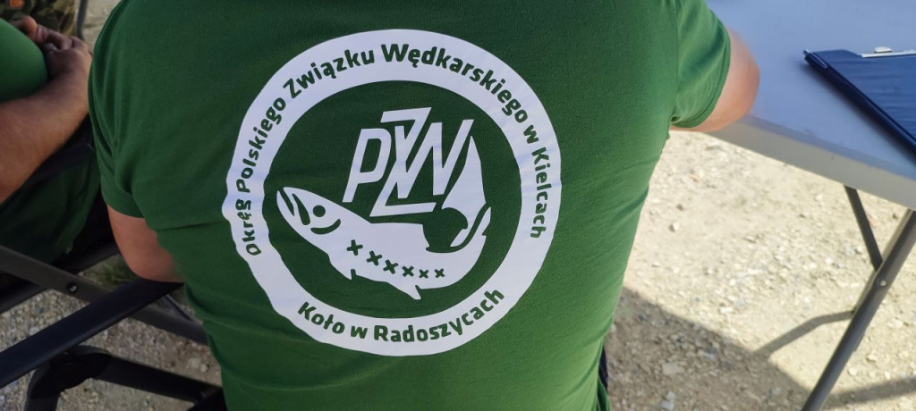 Wędkowanie o puchar Starosty Koneckiego [Zdjęcia]