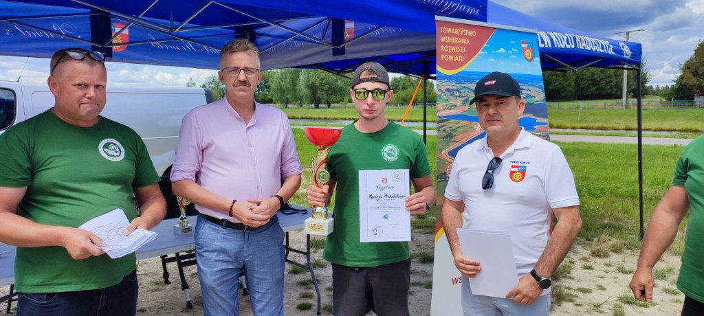 Wędkowanie o puchar Starosty Koneckiego [Zdjęcia]