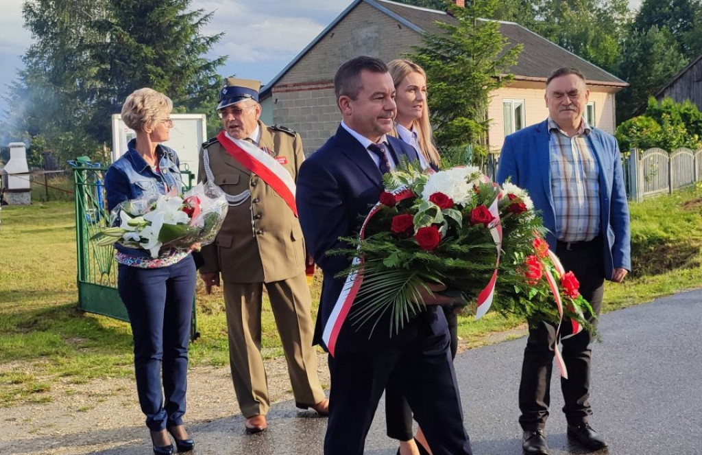 Uroczystości ku pamięci pomordowanych w Budzisławiu