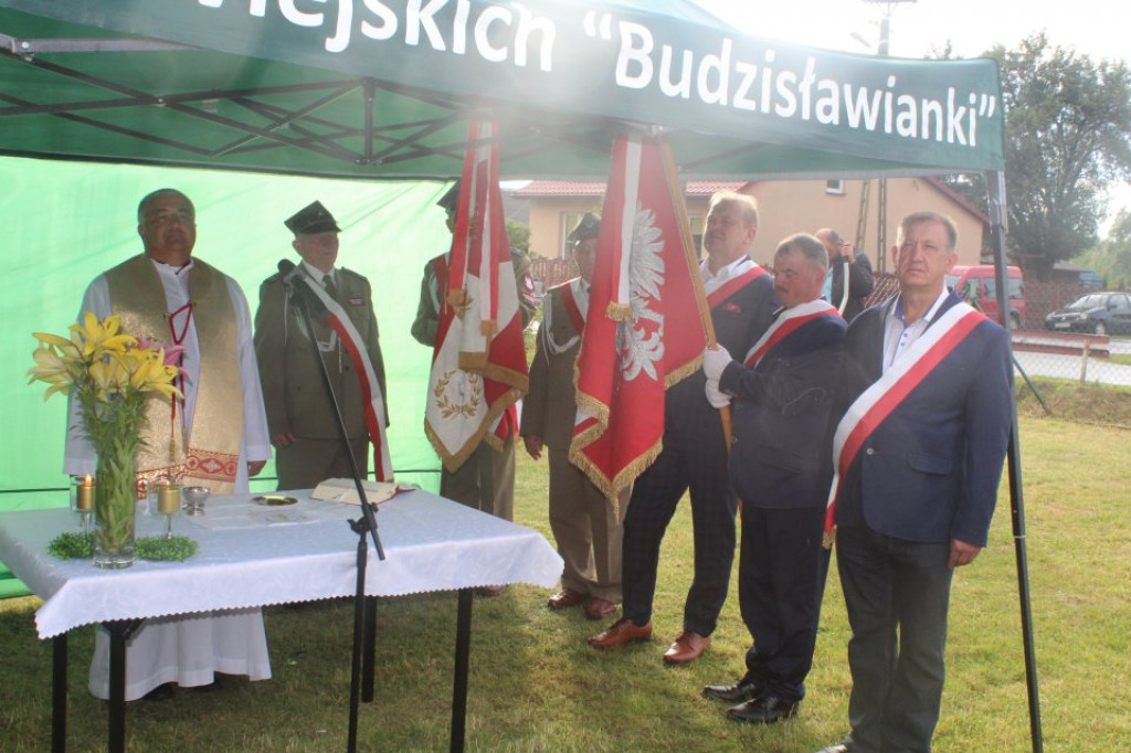 Uroczystości ku pamięci pomordowanych w Budzisławiu