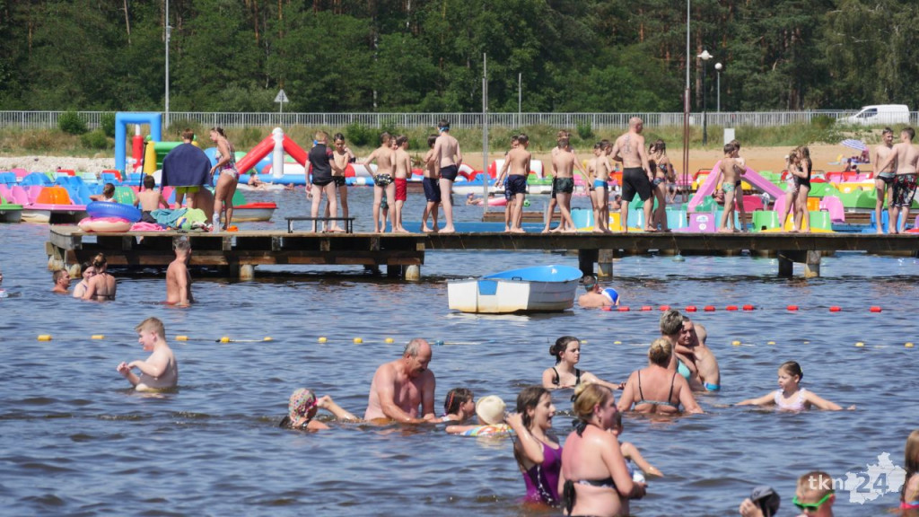 Upalny czwartek. To oznacza tłumy w Sielpi [fotorelacja]
