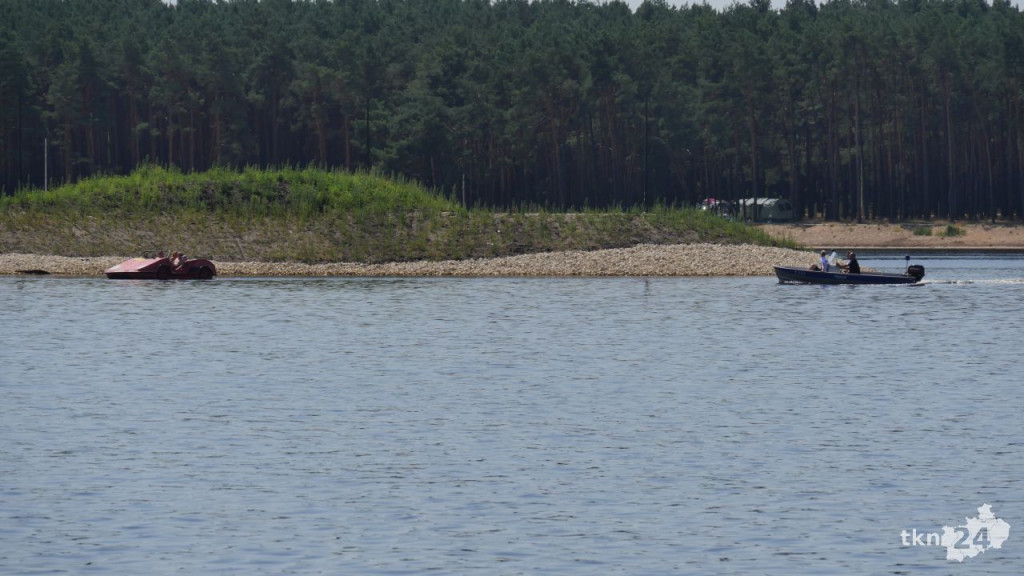 Upalny czwartek. To oznacza tłumy w Sielpi [fotorelacja]