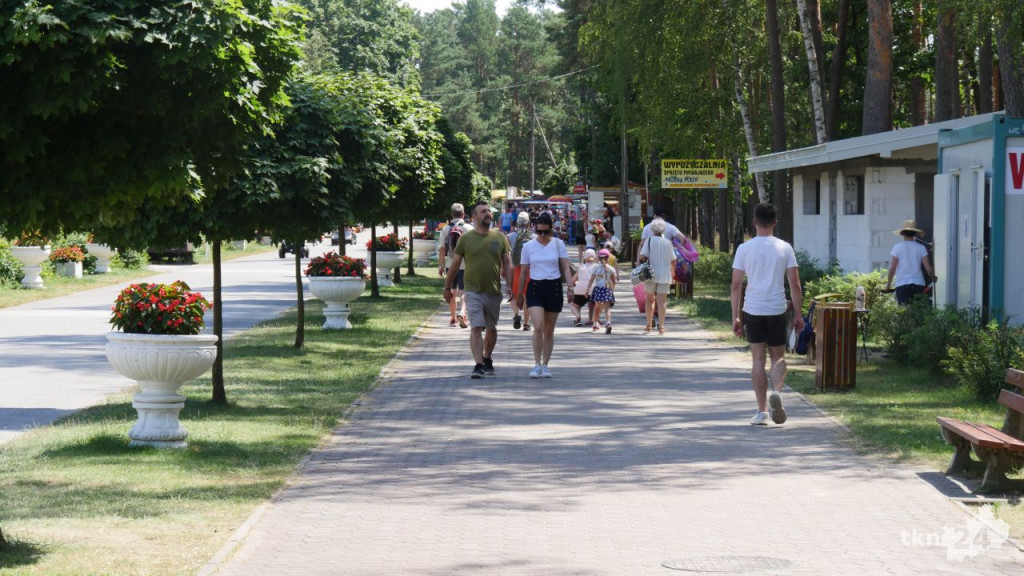 Upalny czwartek. To oznacza tłumy w Sielpi [fotorelacja]