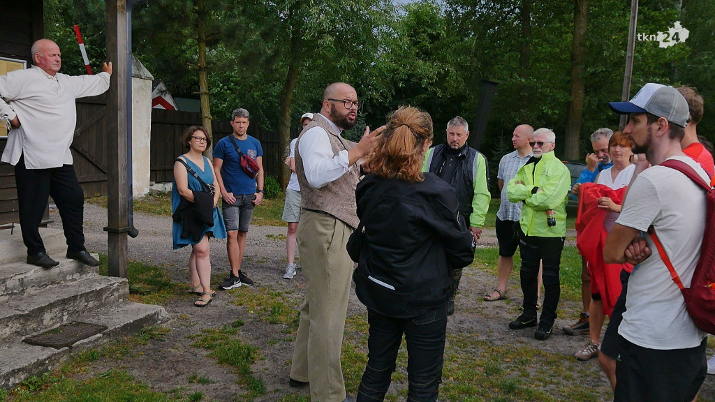 Kuźnice Koneckie 2022. Na start zwiedzanie, rozmowy o słuchowisku i kino [wideo, zdjęcia]