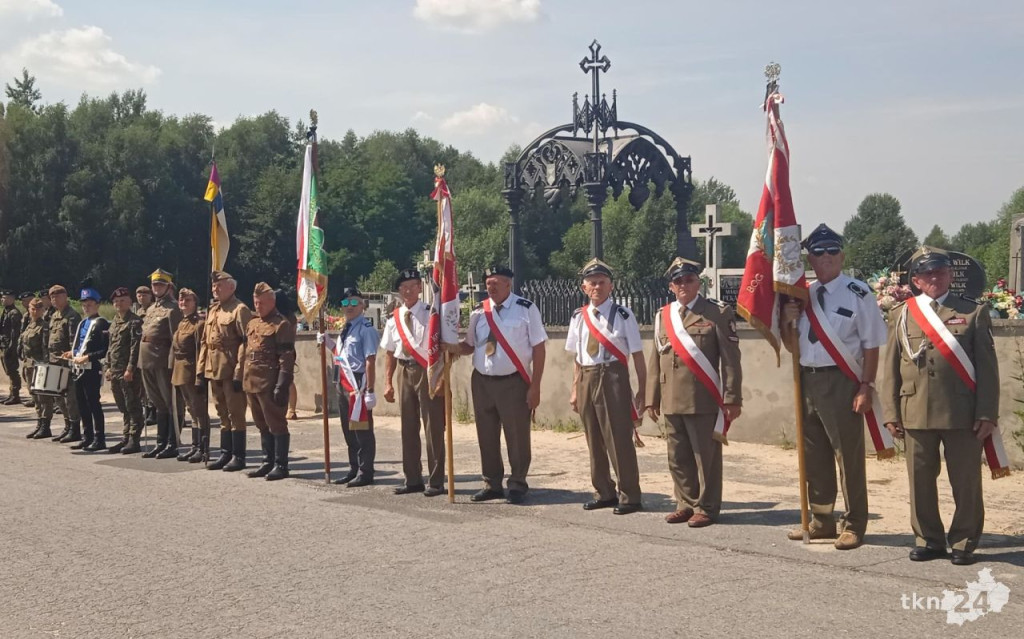Kolejne ułańskie święto w Białym Ługu. Był pogrzeb żołnierzy i rekonstrukcje [wideo, zdjęcia]