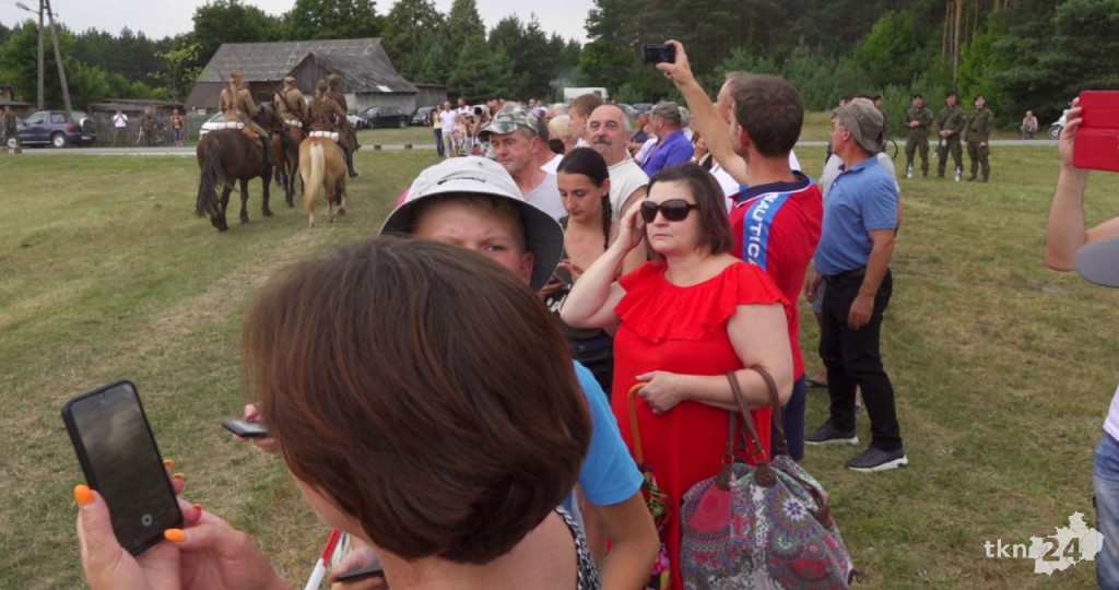 Kolejne ułańskie święto w Białym Ługu. Był pogrzeb żołnierzy i rekonstrukcje [wideo, zdjęcia]