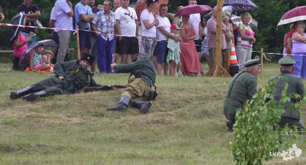 Kolejne ułańskie święto w Białym Ługu. Był pogrzeb żołnierzy i rekonstrukcje [wideo, zdjęcia]
