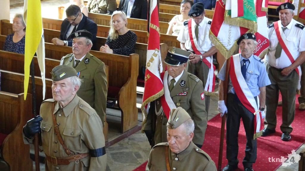 Pogrzeb nieznanych Ułanów w Pilczycy [Zdjęcia]