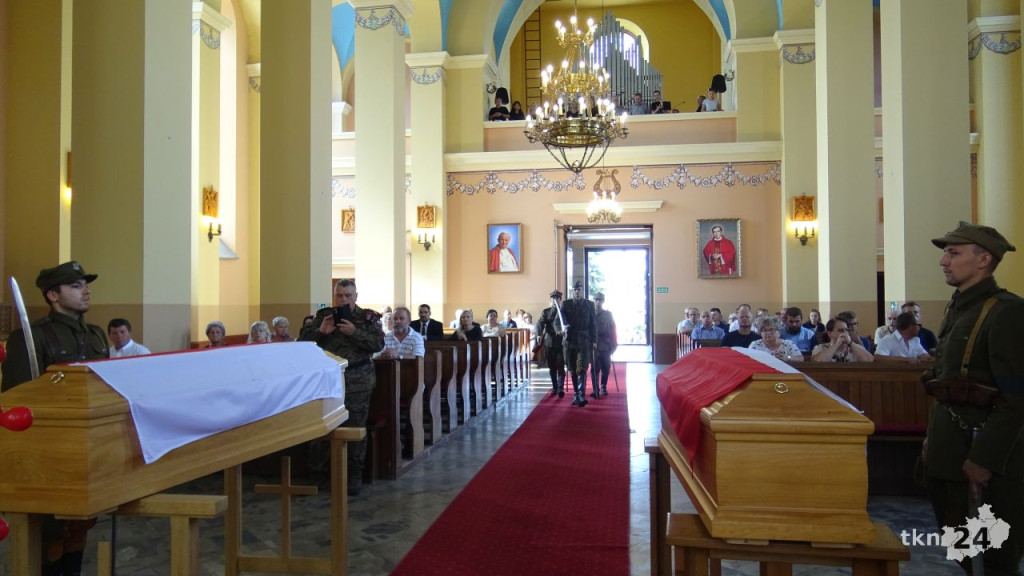 Pogrzeb nieznanych Ułanów w Pilczycy [Zdjęcia]
