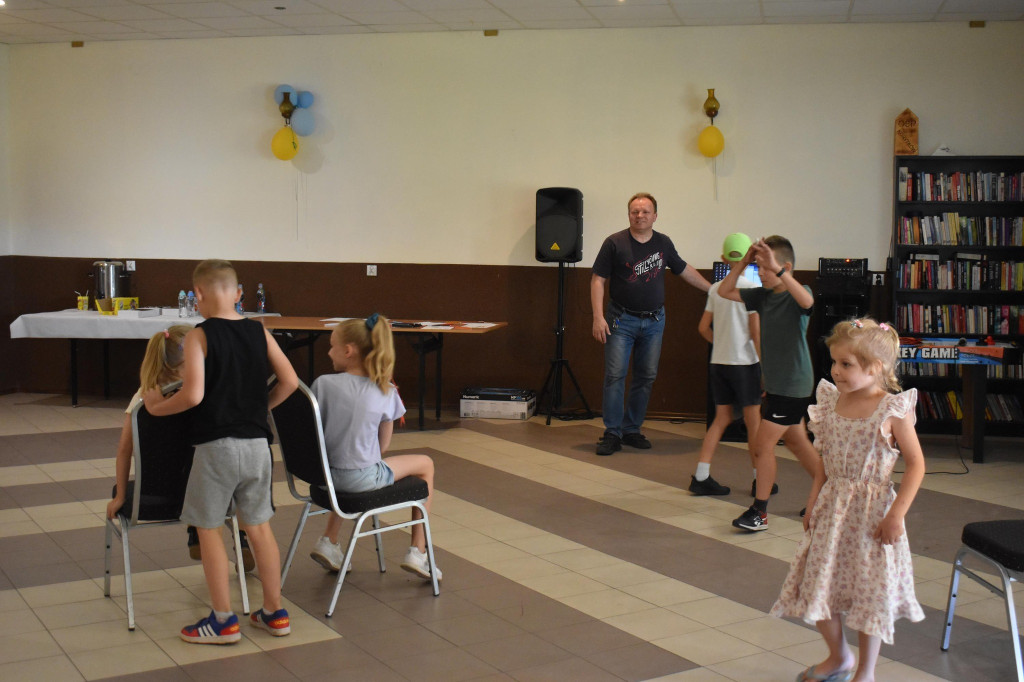 ,,Mobilne Wakacyjne Centrum Plenerowe
