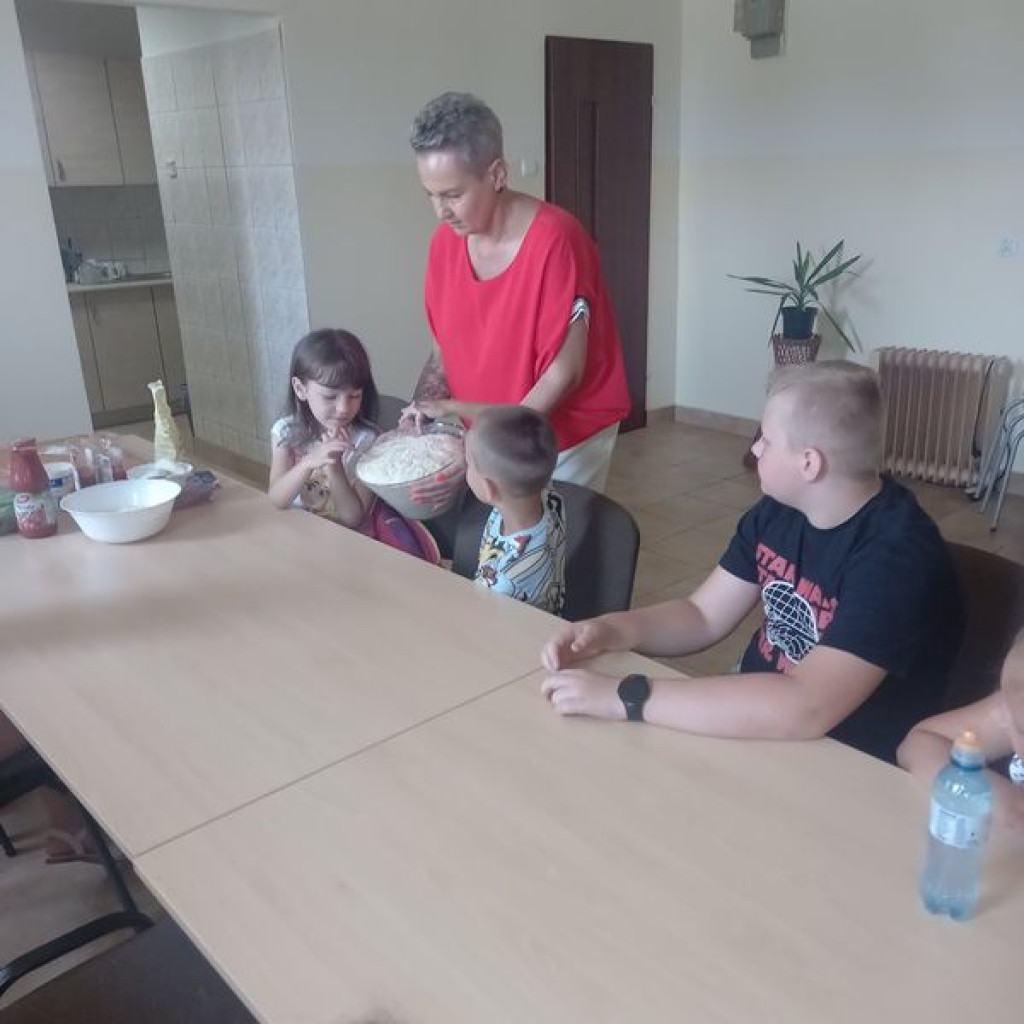 Dzieci z Rogowa i Kornicy spędziły bardzo miło tydzień. Jak? [Zdjęcia]