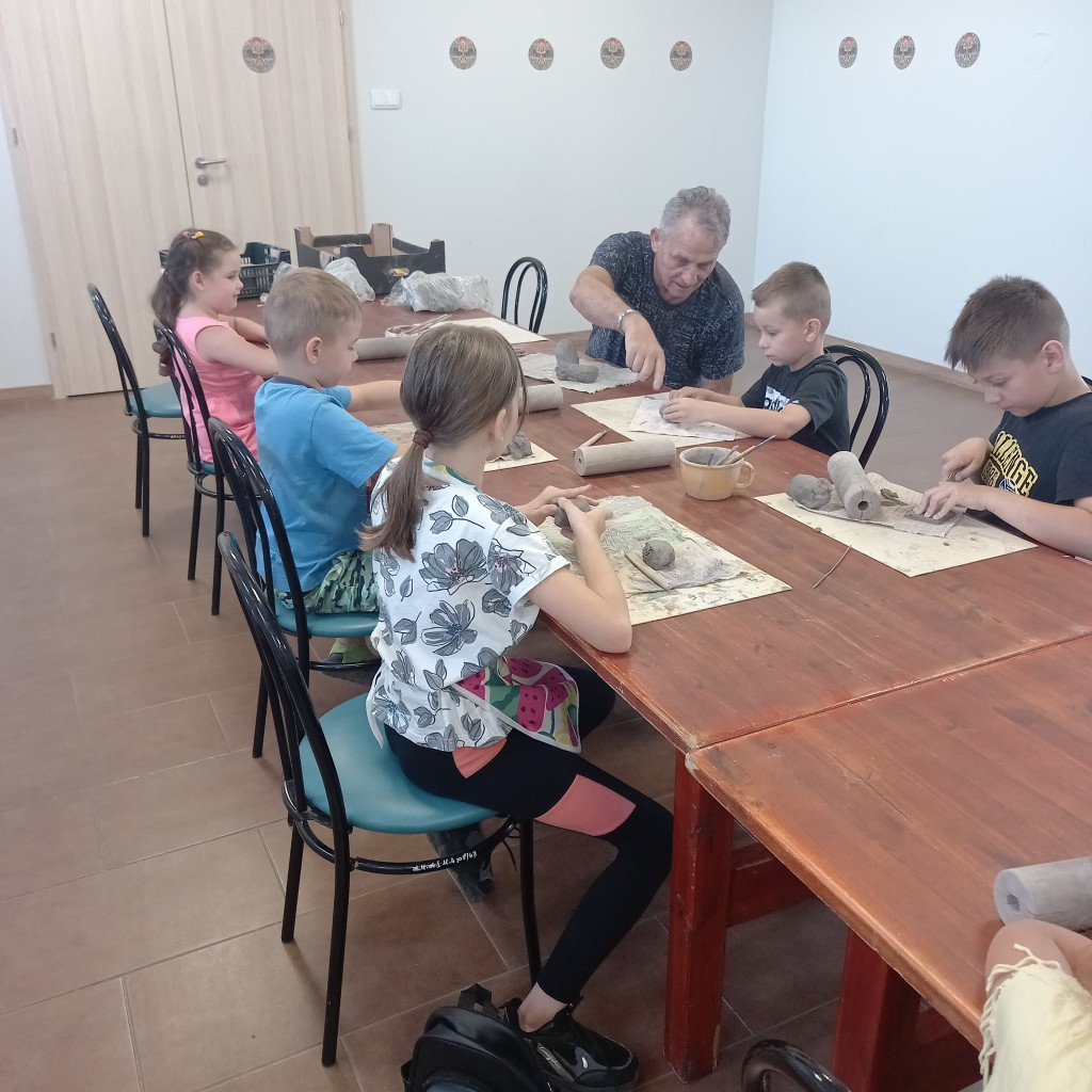 Dzieci z Rogowa i Kornicy spędziły bardzo miło tydzień. Jak? [Zdjęcia]