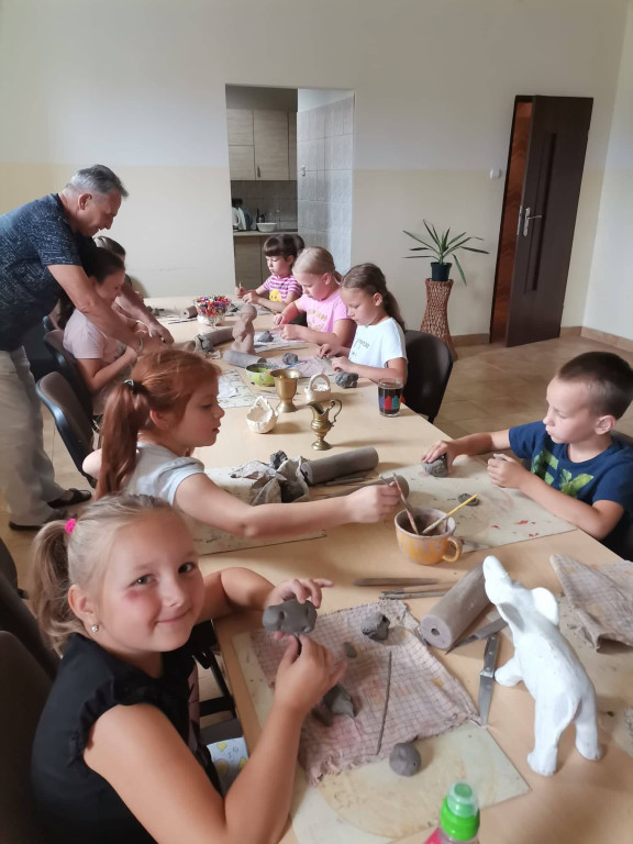 Dzieci z Rogowa i Kornicy spędziły bardzo miło tydzień. Jak? [Zdjęcia]