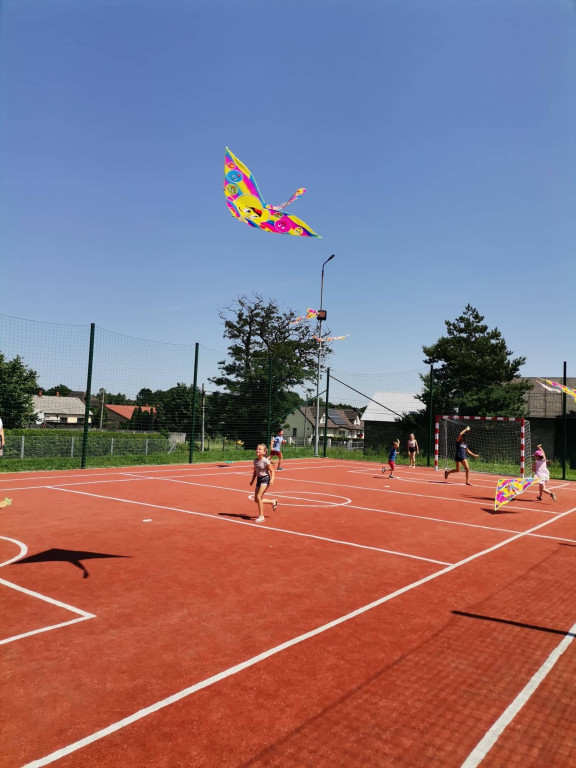 Dzieci z Rogowa i Kornicy spędziły bardzo miło tydzień. Jak? [Zdjęcia]