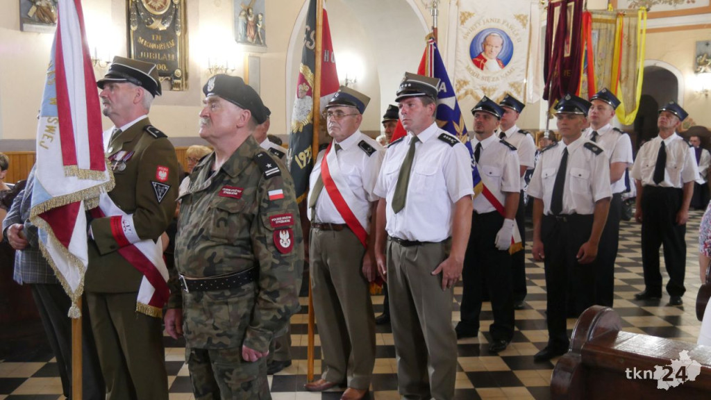 Złote i  srebrne medale wojskowe wręczano w Bedlnie [wideo, zdjęcia]