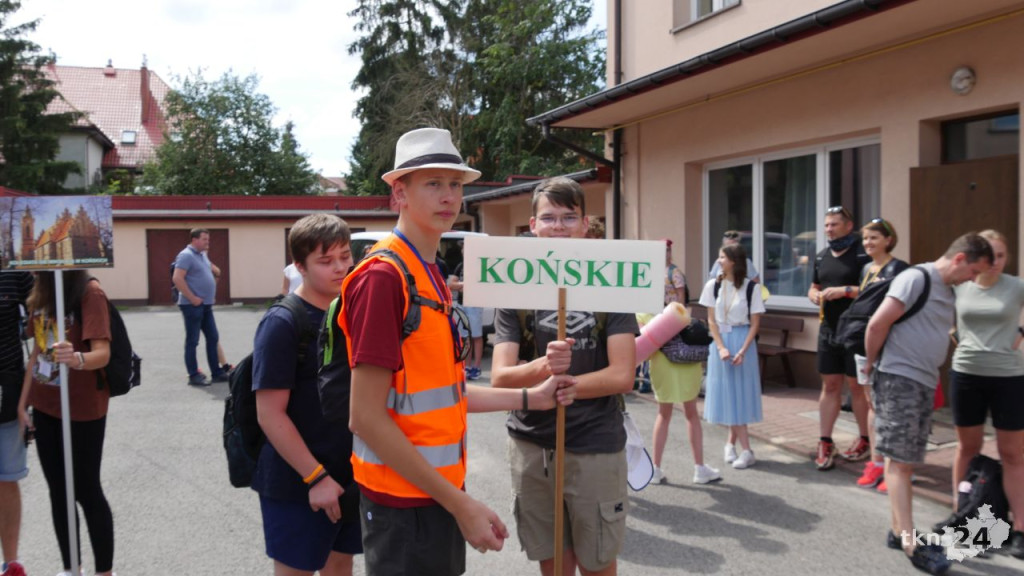 Około 160 koneckich pielgrzymów już na trasie! [wideo, zdjęcia]