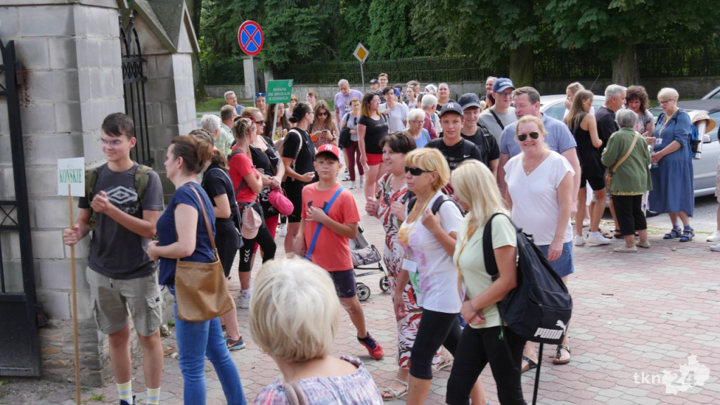 Około 160 koneckich pielgrzymów już na trasie! [wideo, zdjęcia]