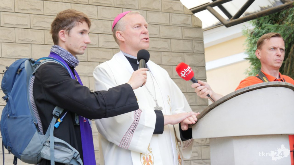 Około 160 koneckich pielgrzymów już na trasie! [wideo, zdjęcia]