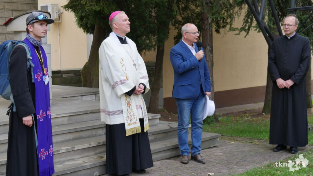 Około 160 koneckich pielgrzymów już na trasie! [wideo, zdjęcia]
