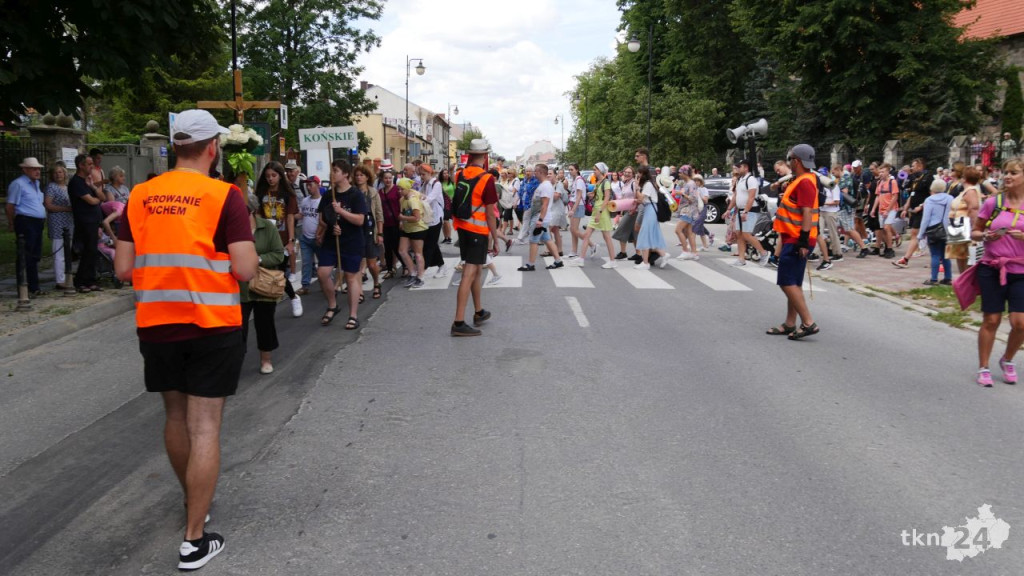 Około 160 koneckich pielgrzymów już na trasie! [wideo, zdjęcia]