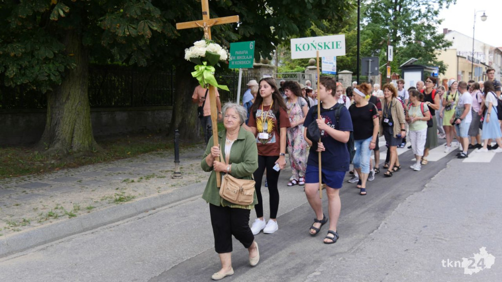 Około 160 koneckich pielgrzymów już na trasie! [wideo, zdjęcia]