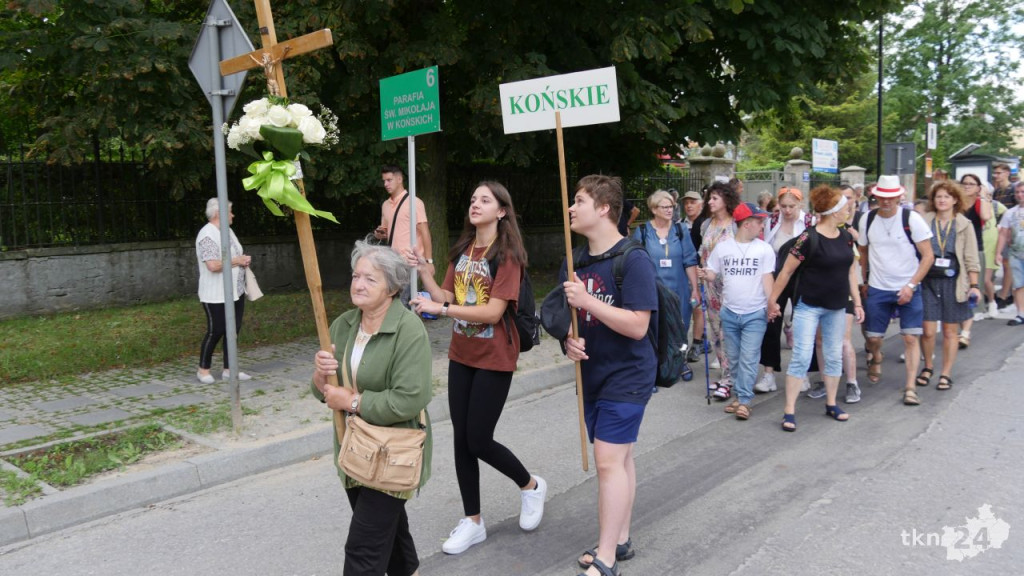 Około 160 koneckich pielgrzymów już na trasie! [wideo, zdjęcia]