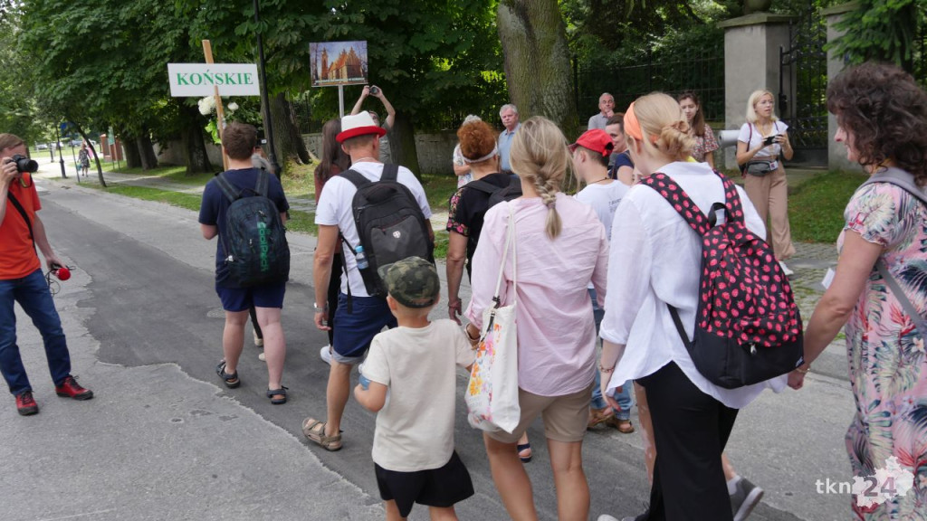 Około 160 koneckich pielgrzymów już na trasie! [wideo, zdjęcia]