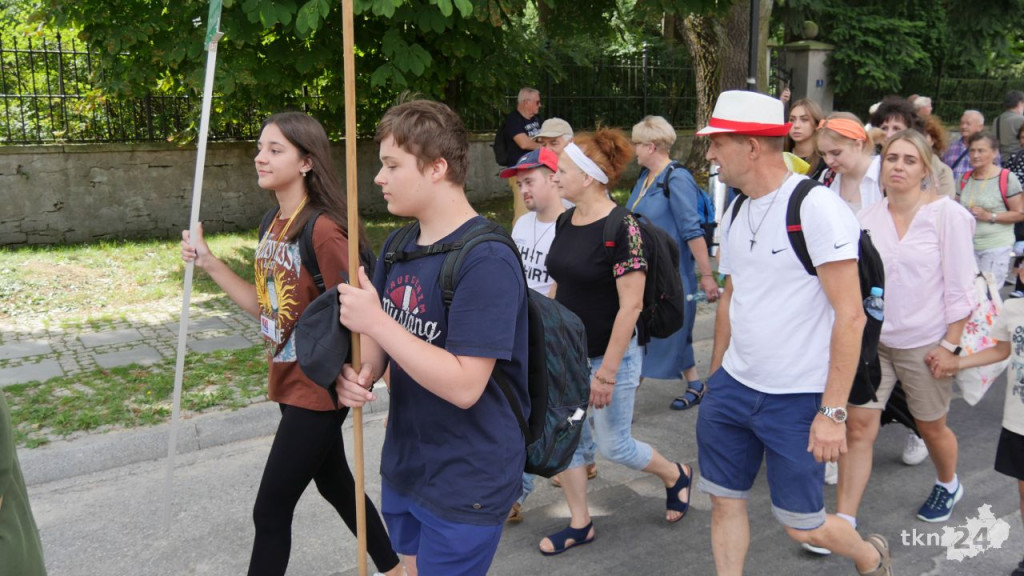 Około 160 koneckich pielgrzymów już na trasie! [wideo, zdjęcia]