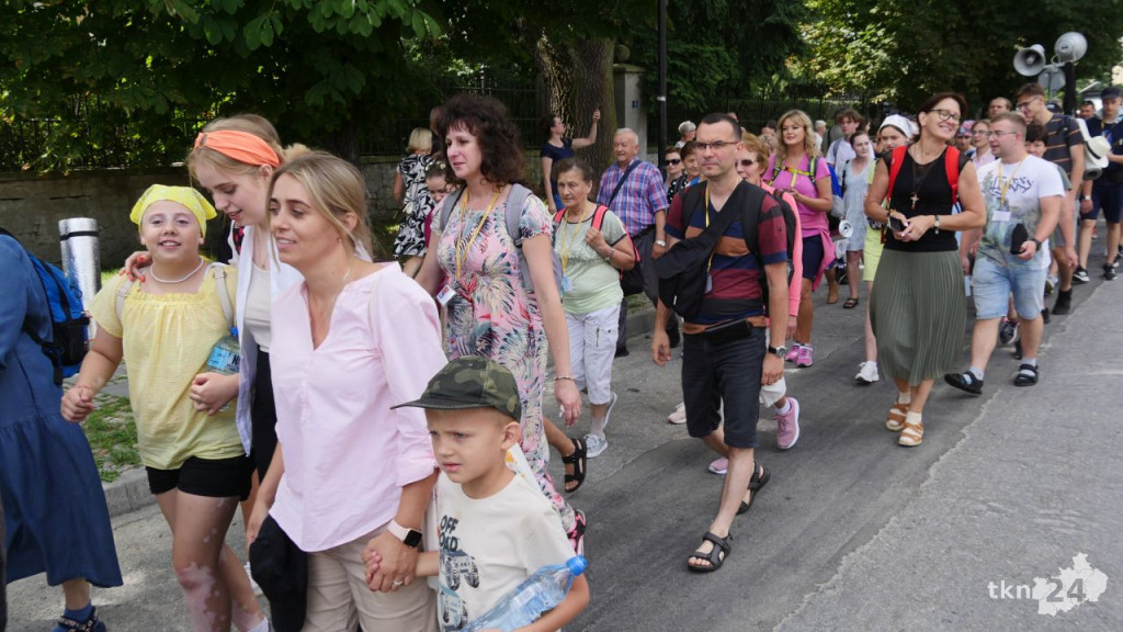 Około 160 koneckich pielgrzymów już na trasie! [wideo, zdjęcia]