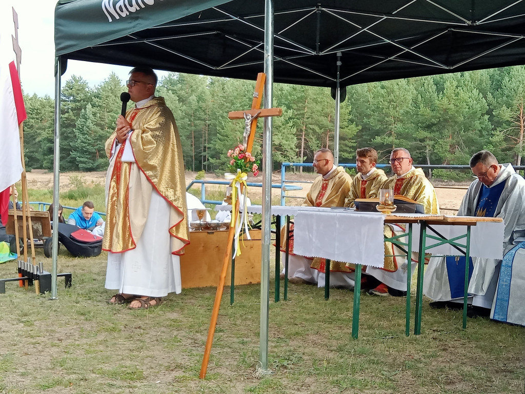 Z Sielpi do Słupi Koneckiej. Przed koneckimi pątnikami drugi dzień [zdjęcia]