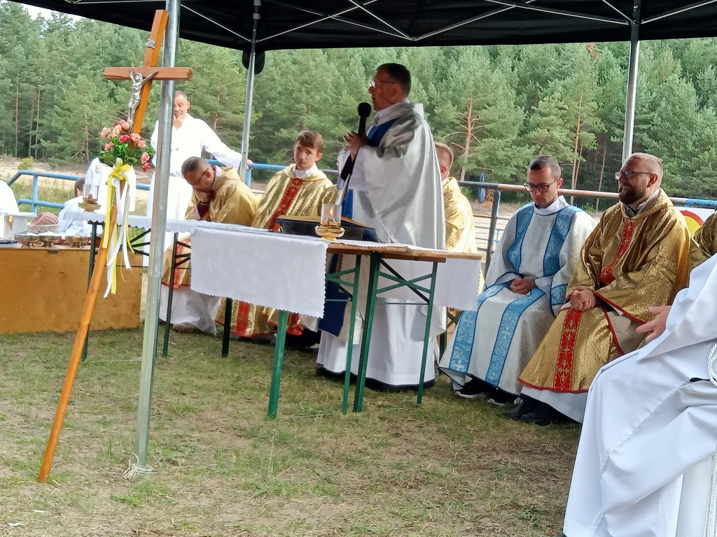 Z Sielpi do Słupi Koneckiej. Przed koneckimi pątnikami drugi dzień [zdjęcia]
