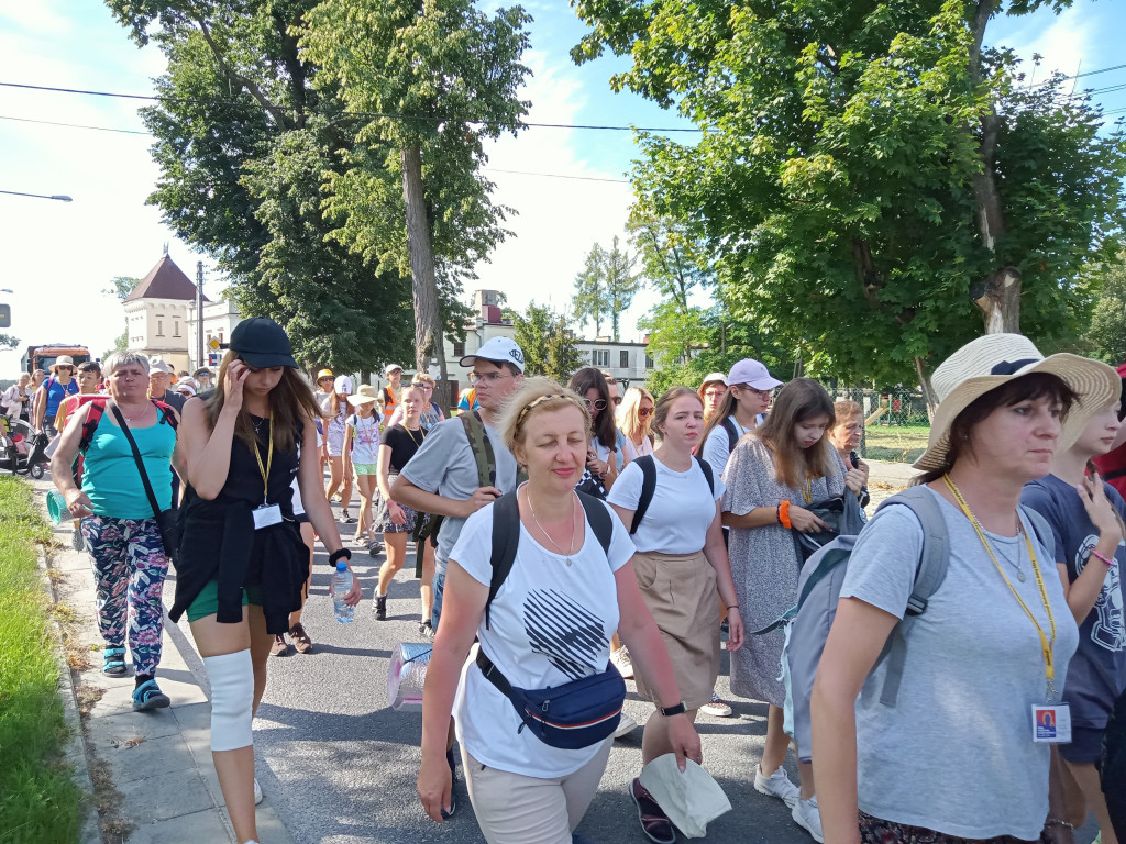 Coraz bliżej Jasnej Góry. Fotorelacja z koneckiej pielgrzymki