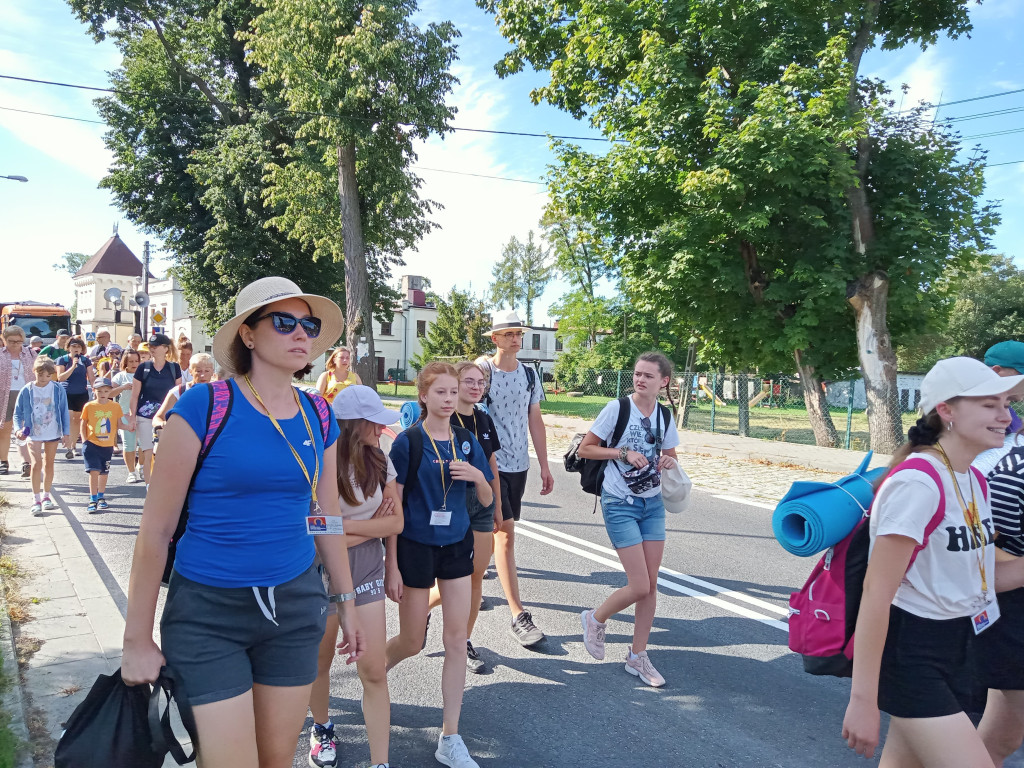 Coraz bliżej Jasnej Góry. Fotorelacja z koneckiej pielgrzymki