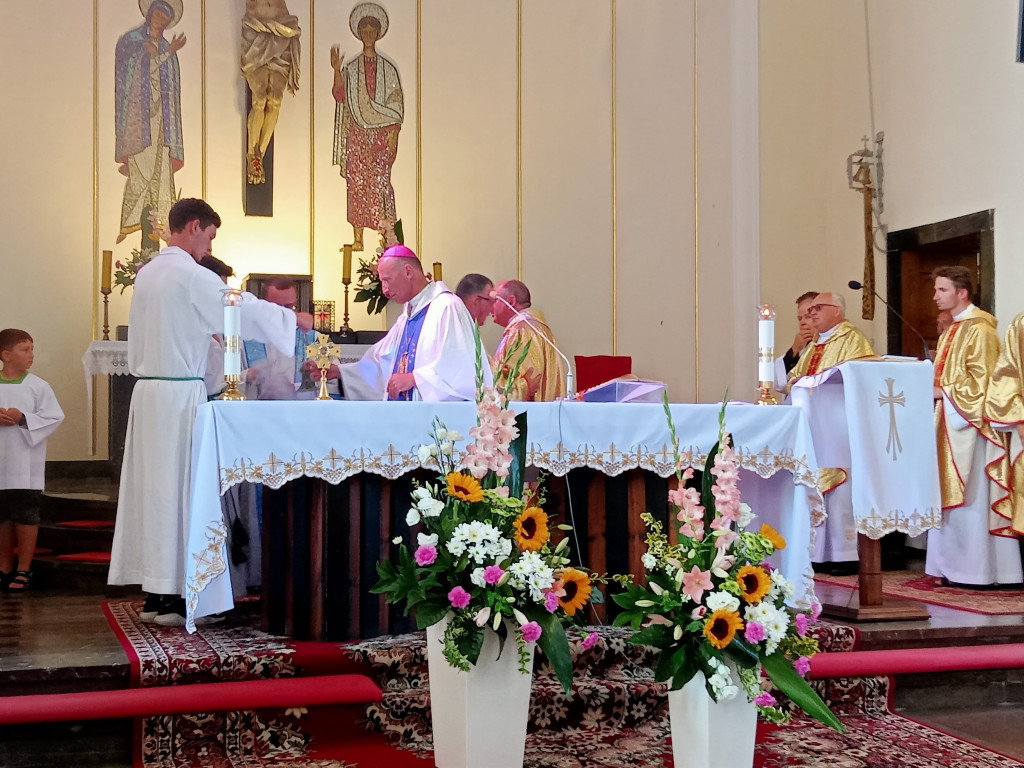 Pątnicy w przedostatnim dniu spotkali się z biskupem [fotorelacja]