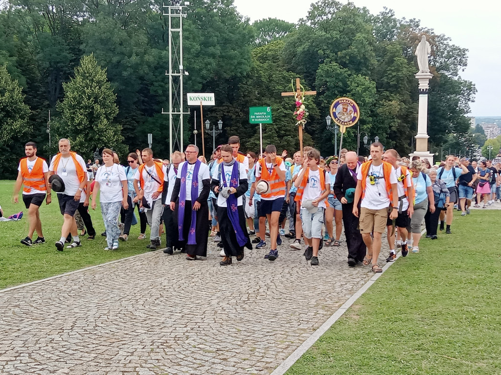 Koneccy pielgrzymi dotarli na Jasną Górę