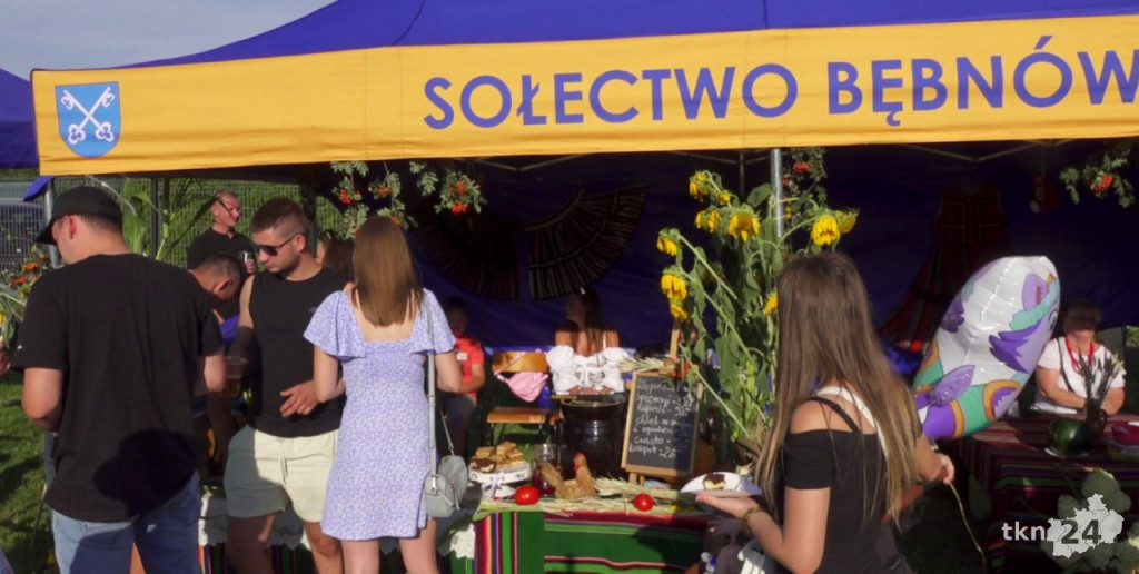 Słoneczne święto Gowarczowa. Mnóstwo osób na tradycyjnym festynie [wideo, zdjęcia]