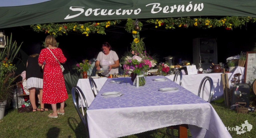 Słoneczne święto Gowarczowa. Mnóstwo osób na tradycyjnym festynie [wideo, zdjęcia]