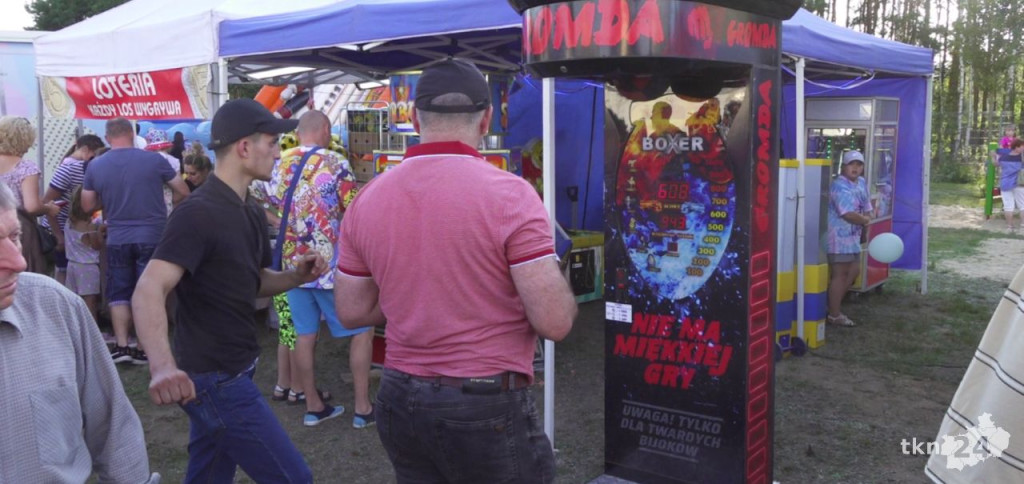 Słoneczne święto Gowarczowa. Mnóstwo osób na tradycyjnym festynie [wideo, zdjęcia]