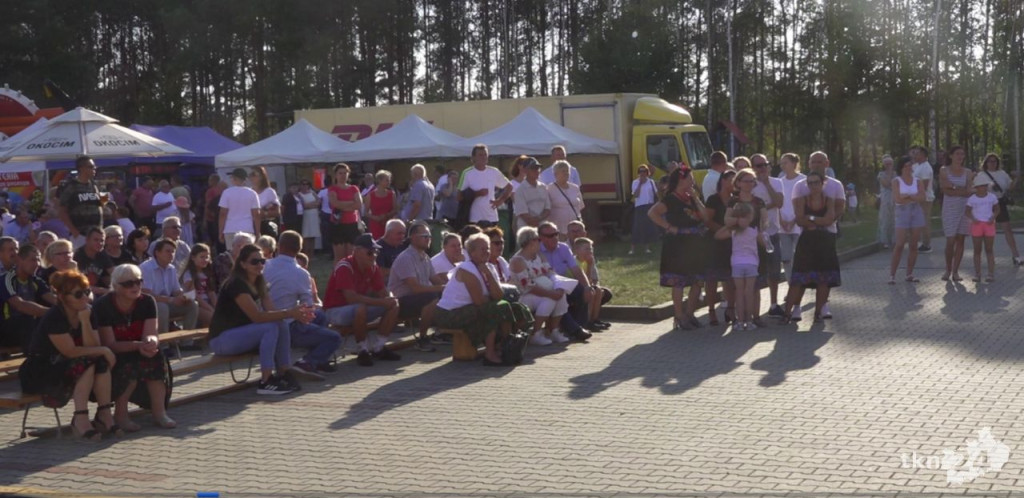 Słoneczne święto Gowarczowa. Mnóstwo osób na tradycyjnym festynie [wideo, zdjęcia]