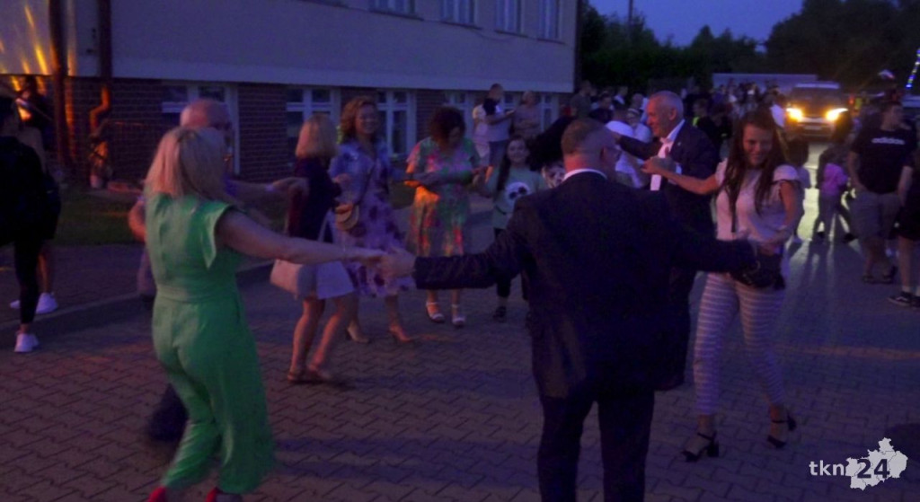 Słoneczne święto Gowarczowa. Mnóstwo osób na tradycyjnym festynie [wideo, zdjęcia]