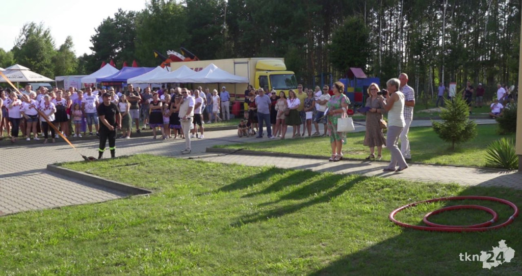 Słoneczne święto Gowarczowa. Mnóstwo osób na tradycyjnym festynie [wideo, zdjęcia]