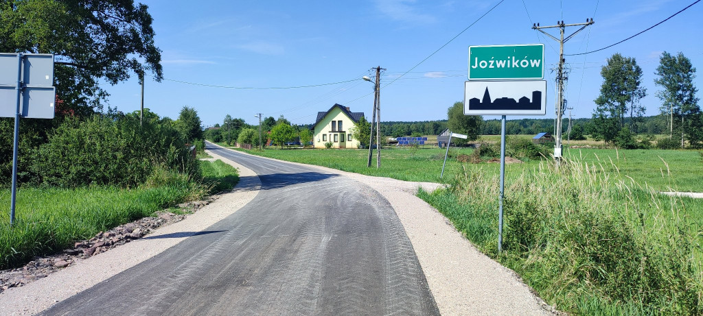 Remonty dróg powiatowych w gminie Radoszyce [zdjęcia]