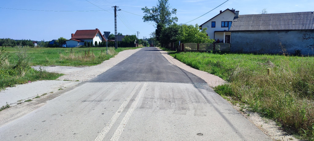 Remonty dróg powiatowych w gminie Radoszyce [zdjęcia]