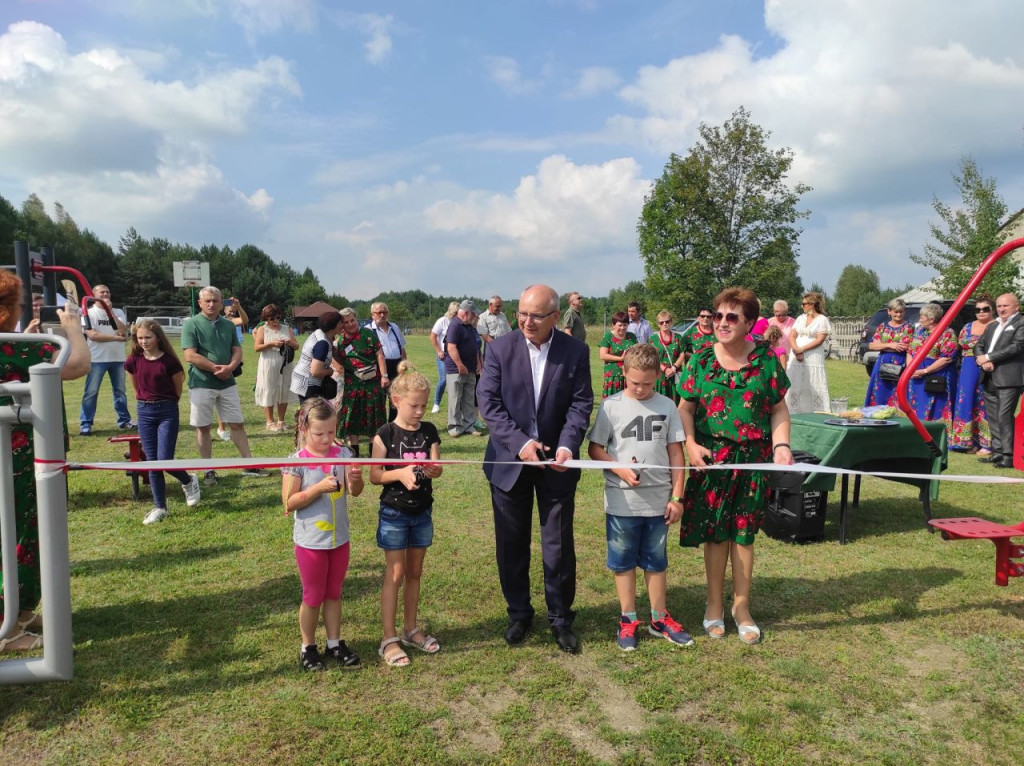 Gatniki są bogatsze o nowy plac zabaw