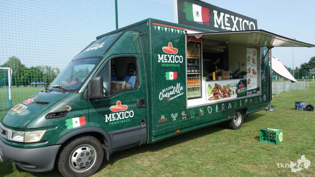 Dni Końskich 2022. Glorietty, foodtrucki i festiwal kolorów na start! [WIDEO]