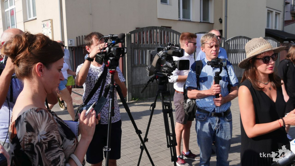 Działacze Lewicy na koneckiej targowicy [wideo, zdjęcia]