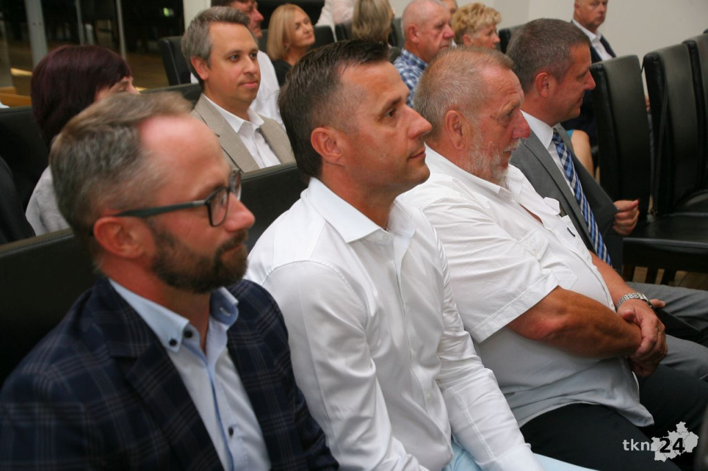 Dni Końskich 2022. Glorietty, foodtrucki i festiwal kolorów na start! [WIDEO]