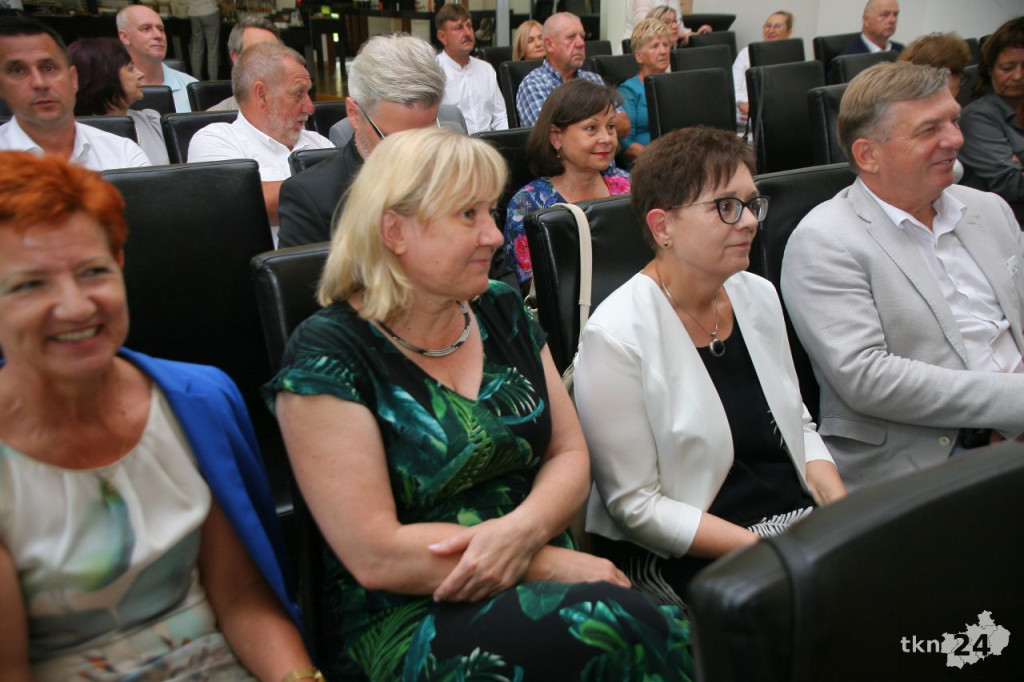 Dni Końskich 2022. Glorietty, foodtrucki i festiwal kolorów na start! [WIDEO]
