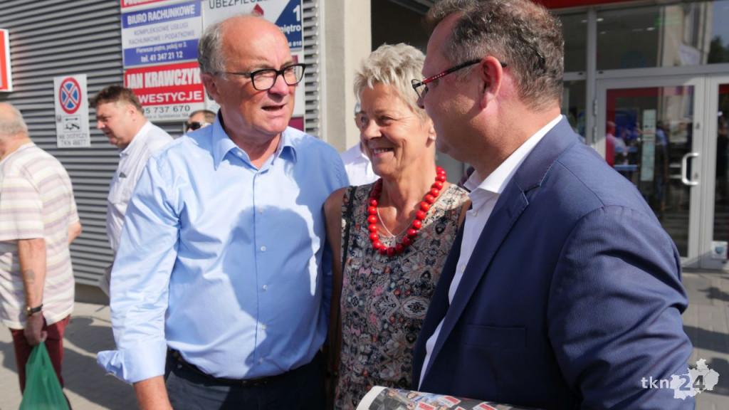 Działacze Lewicy na koneckiej targowicy [wideo, zdjęcia]