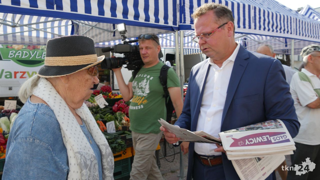 Działacze Lewicy na koneckiej targowicy [wideo, zdjęcia]